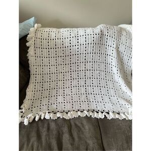 Homemade White Knitted Throw Blanket 41" x 39"
